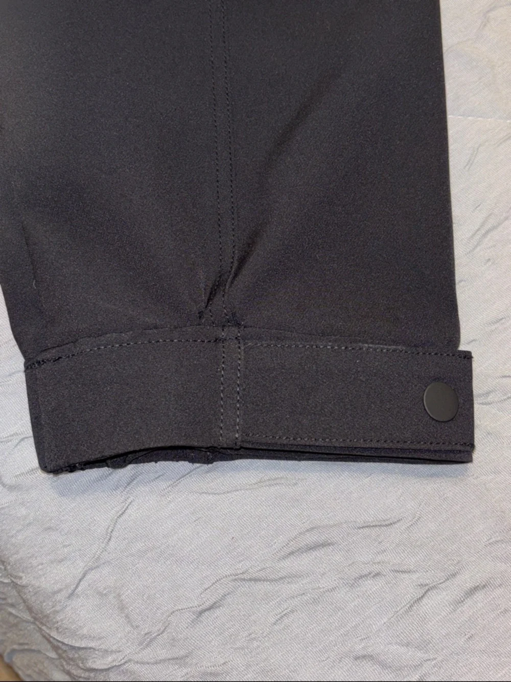 Athleta Endless High Rise Women’s Black Cargo Pants - Picture 10 of 12